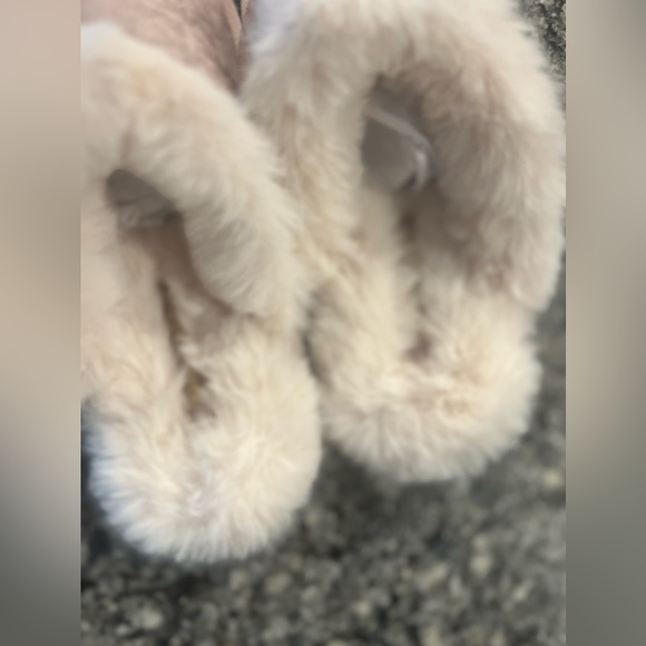 Michael Kors Janis Slipper - Picture 3 of 6